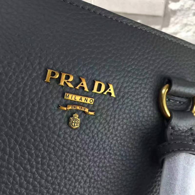 新品同様    プラダ PRADA トートバッグ  斜めがけショルダー    スーパーコピー激安販売