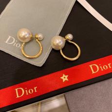 ディオール Dior レディース イヤリング 人気ブランドコピー激安販売専門店