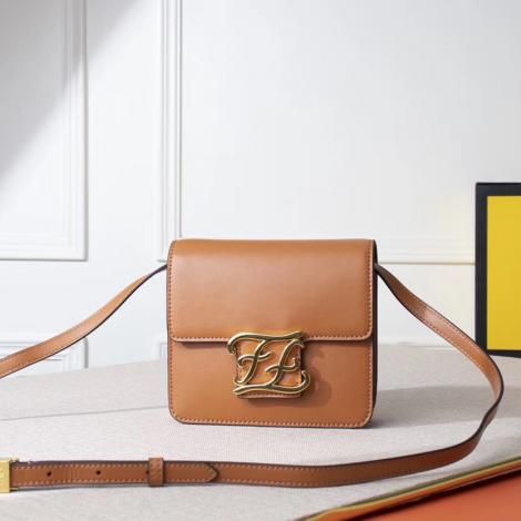 フェンディ FENDI レディース ショルダーバッグ 斜めがけ 2色 送料無料スーパーコピーブランド