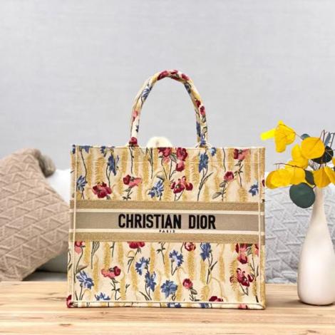 最新作人気 ディオール ショッピング袋 トートバッグ Dior 3色 キャンパスバッグ 刺繍 注目度抜群ブランドコピー 国内後払い優良サイト