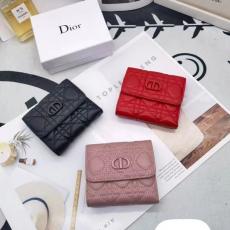 世界中で大人気 Dior レディース 三つ折り財布 短財布 札入れ カードポケット 3色 新品同様  ディオール 完璧な技量  牛革本当に届くブランドコピー工場直営国内安全通販サイト