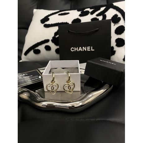 即発注目度NO.11 CHANEL シャネル ピアスハートの形高級感