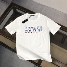 ヴェルサーチェ Versace メンズTシャツラウンドネック 半袖百搭  快適ファッション柔軟絶妙ハンサム2色 スーパーコピー販売店