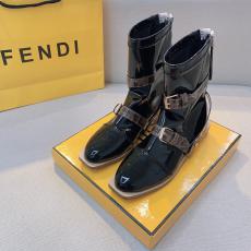 大人気新作 フェンディ FENDI ヒツジの皮4色 ブランドコピー靴国内発送工場直営優良店