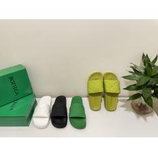 BALENCIAGA バレンシアガ 2色スリッパ  ブランドコピー靴激安国内発送販売信用できるサイト
