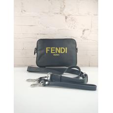 フェンディ FENDI メンズ財布カメラバッグ字母ロゴ 4色 スーパーコピー販売優良店