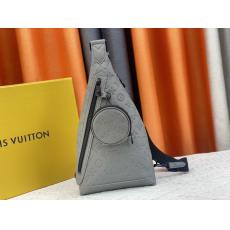 LOUIS VUITTON ルイヴィトン 新款キャンバスFashion斜め掛けエンボス リュックレザージッパー ブランドコピー安全後払い