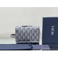 即発注目度NO.12 Dior ディオール 新款キャンバス百搭質感カジュアルエンボス レザージッパーウォッシュバッグ4色 スーパーコピー代引き安全優良サイト