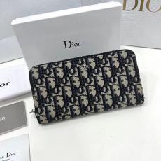 Dior ディオール 新款容量大財布ジッパー捺染hand printing第一層牛革 偽物財布代引き対応工場直売店