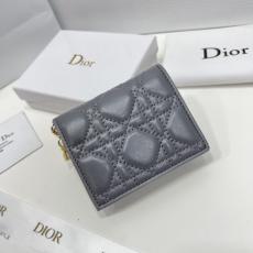 ディオール Dior 定番 新款ファッション財布レザー格子縞3色 本当に届くスーパーコピー工場直営店 ちゃんと届く
