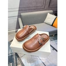 アレキサンダーワン ALEXANDER McQueen Arcカップルスリッパ 2025年