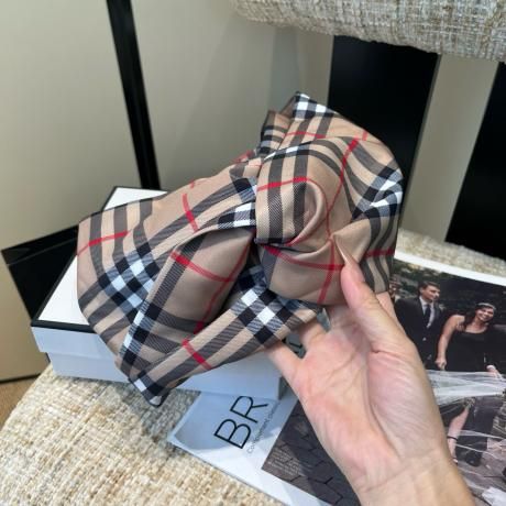 バーバリー Burberry クラシックチェック ヘアバンド 本当に届く