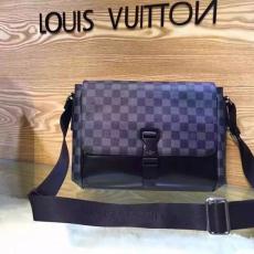 高評価 Louis Vuitton ルイヴィトン 特価 41457  メンズショルダーバッグバッグコピー代引き