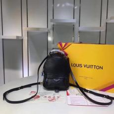 店長は推薦しますSupreme ルイヴィトン   Louis Vuitton 特価 M41562 新作 メンズ レディースバックパックスーパーコピー代引きバッグ