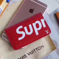 新作Supreme ルイヴィトン   Louis Vuitton 値下げ M67541 新入荷 財布  メンズブランドコピー代引き財布