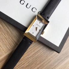 ブランド国内 グッチ  Gucci 特価クォーツスーパーコピー腕時計通販